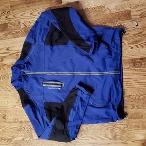 (L) Second Skin Designed in Canada Lightweight Hydraproof Waterproof Outdoor